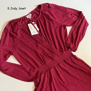 Small Lularoe Jody peasant dress, hot pink or magenta textured